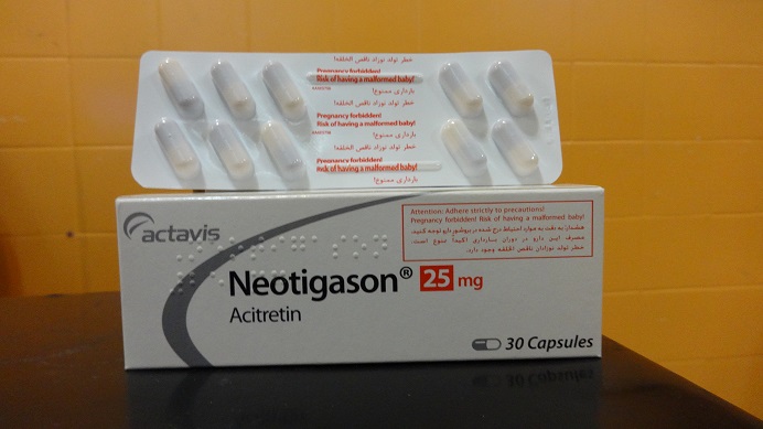 آسیترتین ( Acitretin )