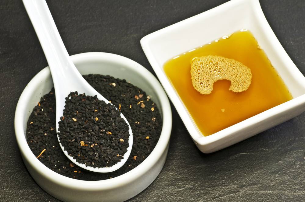 فواید سیاهدانه٬  خواص سیاه دانه٬  خواص روغن سیاهدانه٬  آشنایی با خـواص سـیاه دانه٬  روغن سیاه دانه٬ خواص روغن سیاه دانه٬ فواید سیاه دانه 