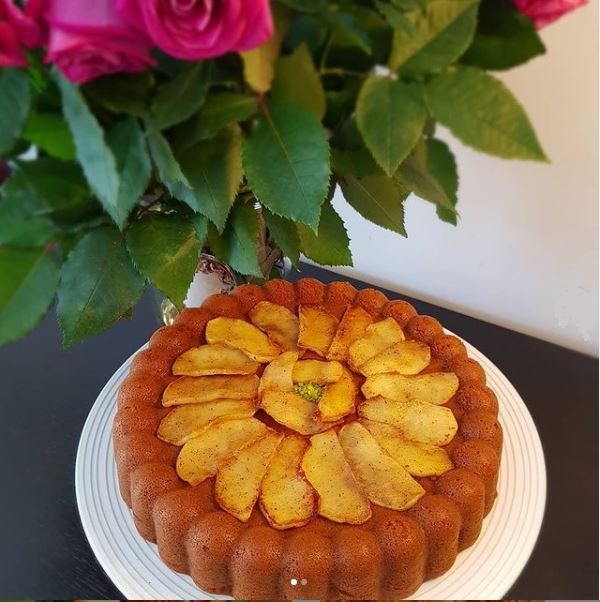طرز تهیه کیک سیب و دارچین ٬ مواد لازم کیک سیب و دارچین ٬ درست کردن کیک سیب و دارچین ٬ طرز پخت کیک سیب و دارچین ٬ آموزش آشپزی٬  مواد لازم کیک سیب و دارچین ، درست کردن کیک سیب و دارچین ، طرز پخت کیک سیب و دارچین ، آموزش آشپزی ، 