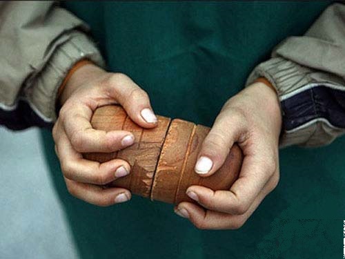 آشنایی با ساز کَرب ، آشنایی با ساز کَرب ، تکنیک اجرایی کَرب ، موارد و نوع استفادۀ کَرب ، ویژگی های ظاهری و ساختاری کَرب ، تاریخچه ساز کَرب ، ایران دخت ، تاریخچه ساز کَرب